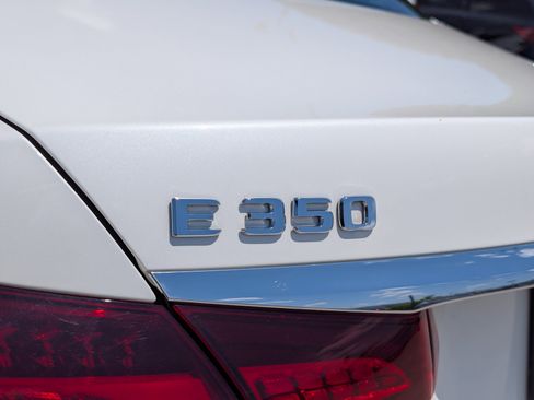 Used 2022 Mercedes-Benz E 350 Sedan image 30