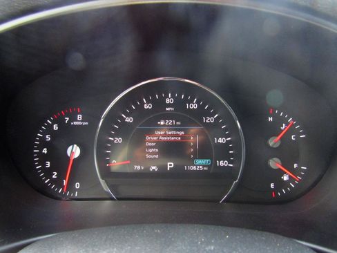 Used 2019 Kia Sorento EX AWD/4WD image 16