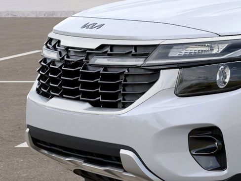 Used 2025 Kia Seltos EX image 13