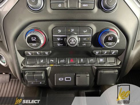 Used 2022 Chevrolet Silverado 2500 LTZ w/ LTZ Premium Package AWD/4WD image 25