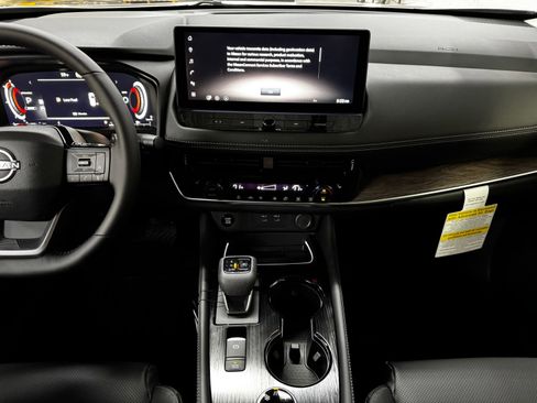 New 2026 Nissan Rogue Platinum AWD/4WD image 15