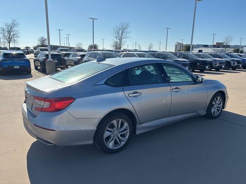 Used 2019 Honda Accord LX image 4
