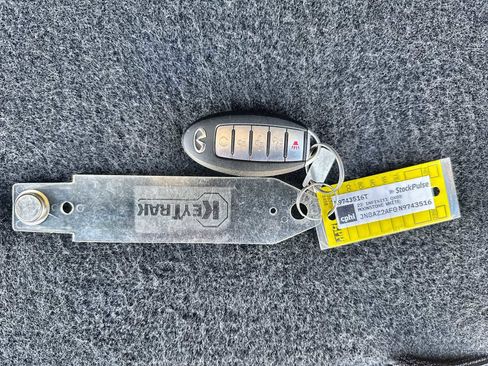 Used 2022 INFINITI QX80 Luxe w/ Cargo Package image 26