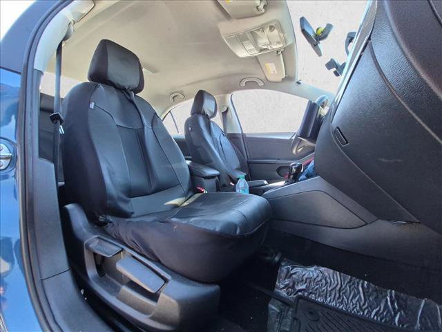 Used 2017 Volkswagen Jetta S w/ Jetta S Cold Weather Package FWD image 10