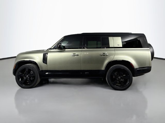 Certified 2023 Land Rover Defender 130 X-Dynamic SE AWD/4WD image 8