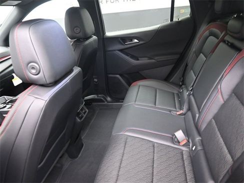 New 2026 Chevrolet Equinox RS image 9