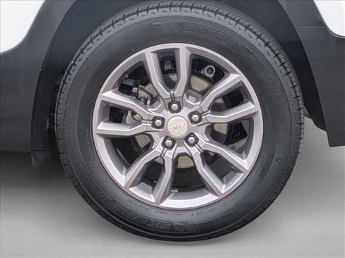 Used 2023 GMC Terrain SLT image 22