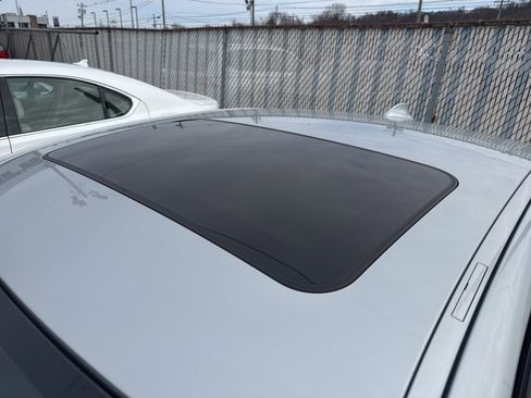 Used 2013 BMW 335i xDrive Sedan image 3