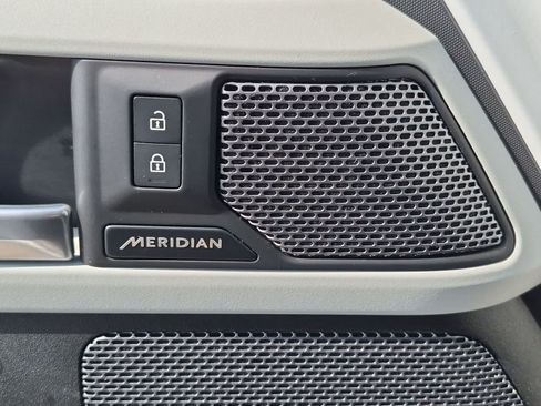 Certified 2023 Land Rover Defender 110 S AWD/4WD image 24
