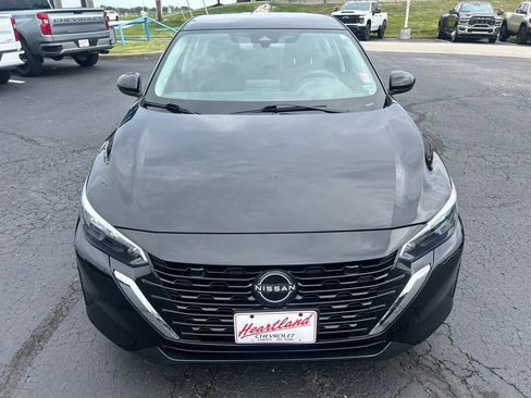 Used 2024 Nissan Sentra SV w/ All-Weather Package FWD image 2