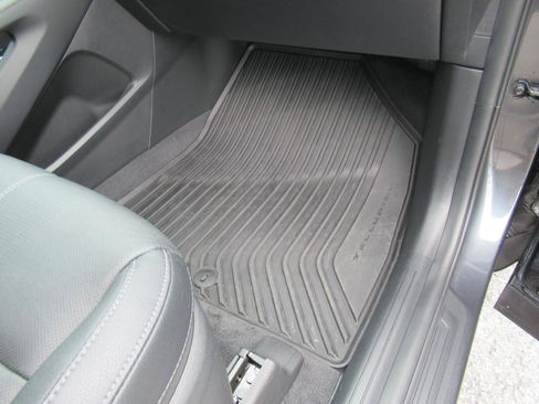 Used 2024 Kia Telluride EX w/ EX Captain's Chair Package FWD image 36
