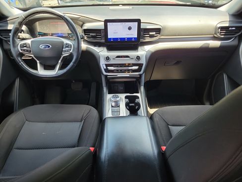 Used 2022 Ford Explorer XLT RWD image 10