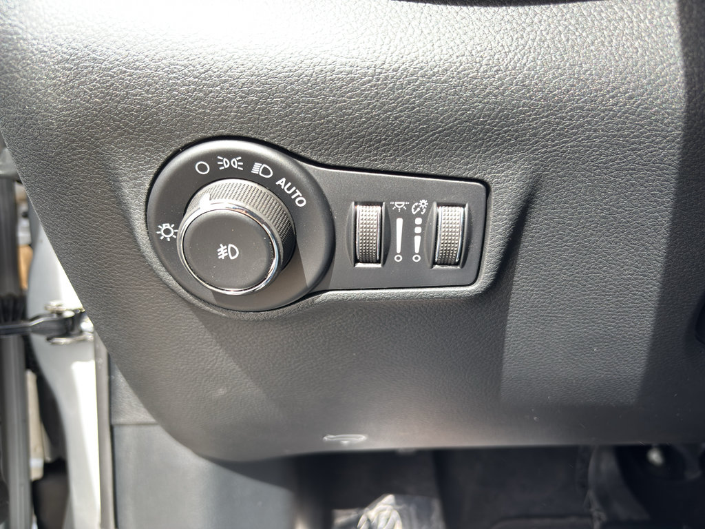 New 2026 Jeep Compass Limited w/ Sun, Sound & Navigation Group AWD/4WD image 15