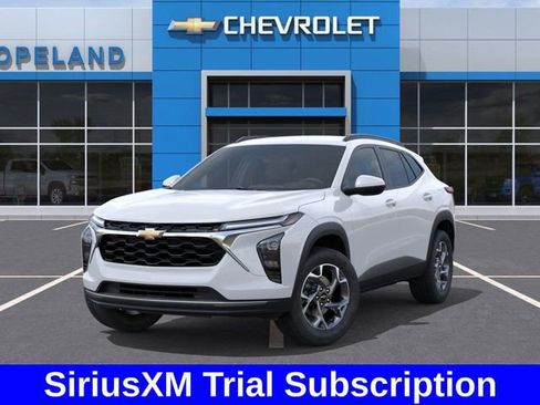 New 2026 Chevrolet Trax LT image 7