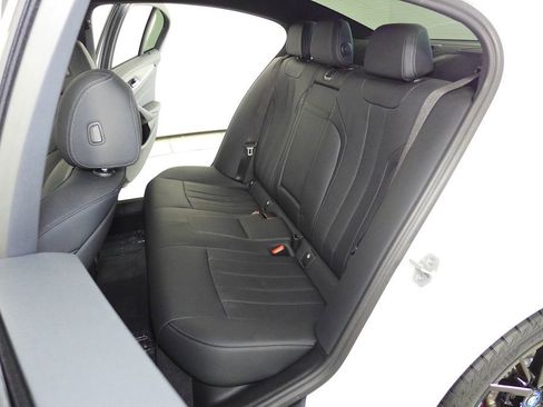 Certified 2023 BMW 530e w/ M Sport Package image 20