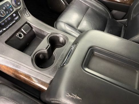 Used 2019 Chevrolet Suburban LT AWD/4WD image 22
