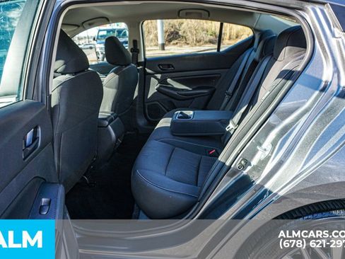 Used 2025 Nissan Altima 2.5 SV image 21