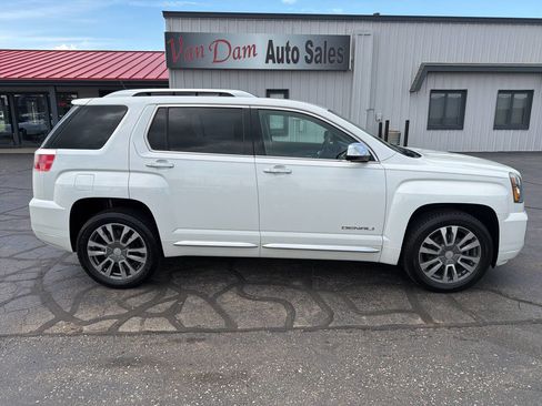 Used 2017 GMC Terrain Denali AWD/4WD image 1
