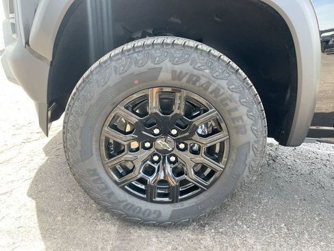 Used 2025 Chevrolet Colorado Trail Boss image 55