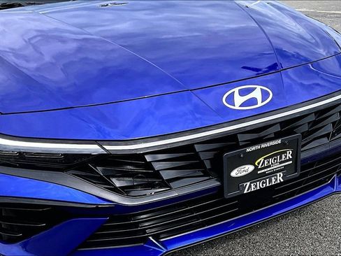 Used 2025 Hyundai Elantra SEL FWD image 30