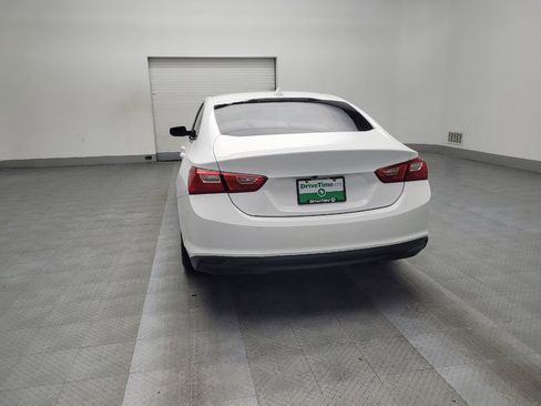 Used 2018 Chevrolet Malibu LT w/ Leather Package image 6