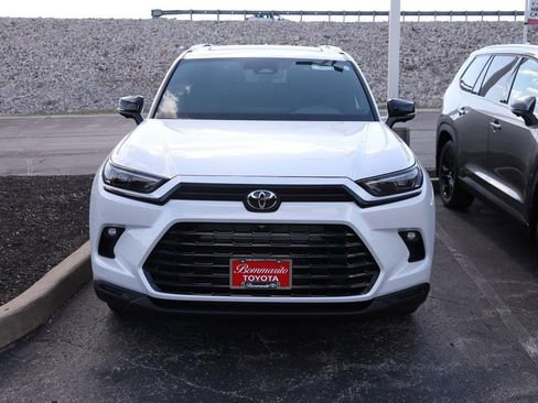 New 2026 Toyota Grand Highlander AWD Hybrid image 3