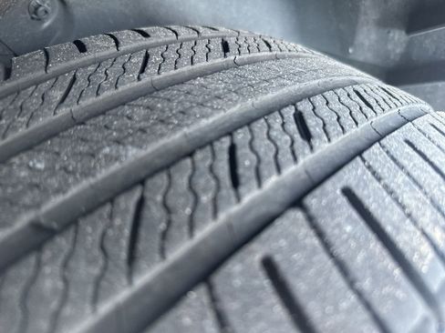 Used 2023 Toyota Highlander LE image 7