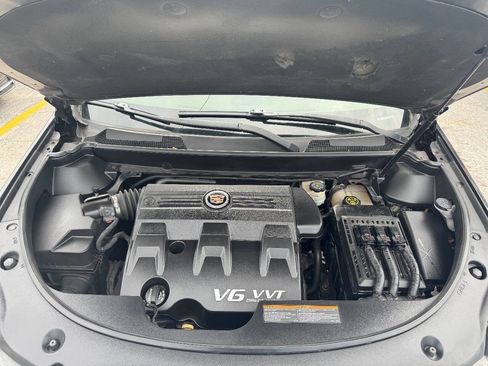 Used 2014 Cadillac SRX Luxury w/ Driver Awareness Package image 18