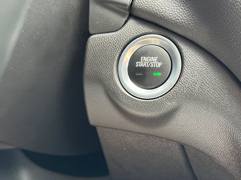Used 2024 Chevrolet Equinox LT FWD image 22