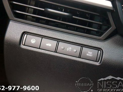 Certified 2025 Nissan Altima 2.5 SV w/ SV Premium Package FWD image 25