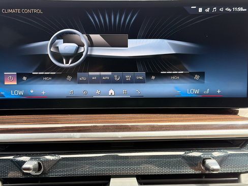 New 2027 BMW X7 xDrive40i w/ M Sport Package AWD/4WD image 35