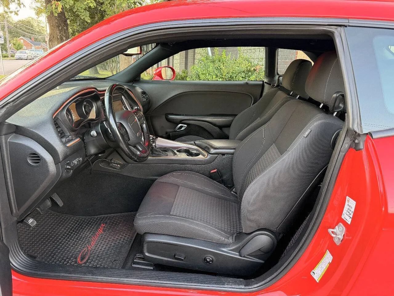 Used 2019 Dodge Challenger SXT RWD image 12