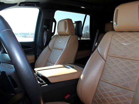 Used 2023 Cadillac Escalade Sport image 36
