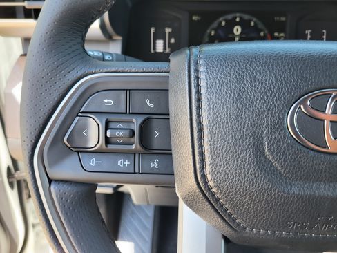 Certified 2026 Toyota 4Runner SR5 AWD/4WD image 11