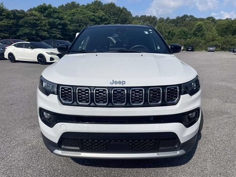 Used 2025 Jeep Compass Limited AWD/4WD image 8
