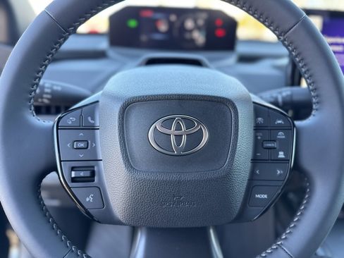 Used 2026 Toyota bZ XLE Plus image 33