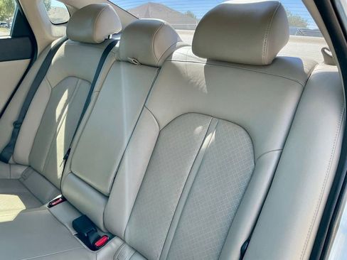 Used 2016 Kia Optima EX FWD image 29