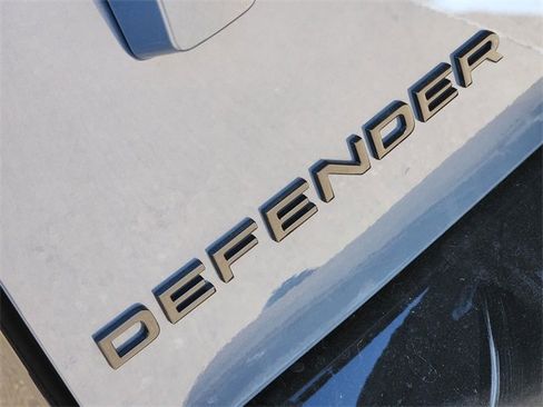 New 2026 Land Rover Defender 110 X-Dynamic SE image 8