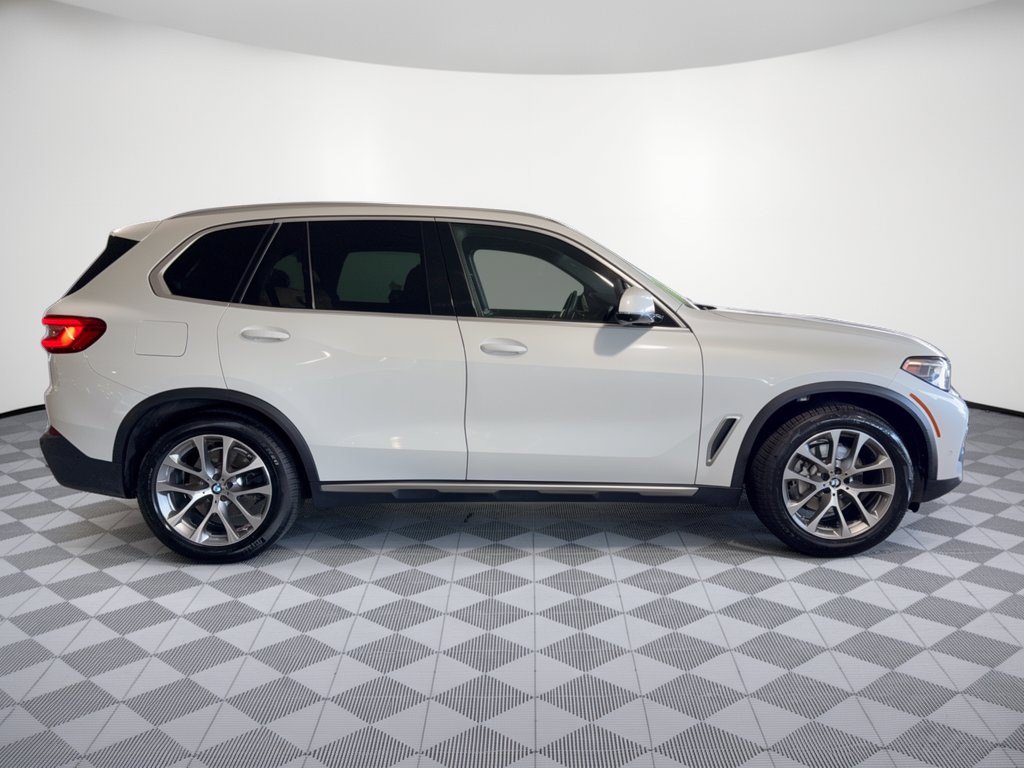 Used 2019 BMW X5 xDrive40i w/ Executive Package AWD/4WD image 6
