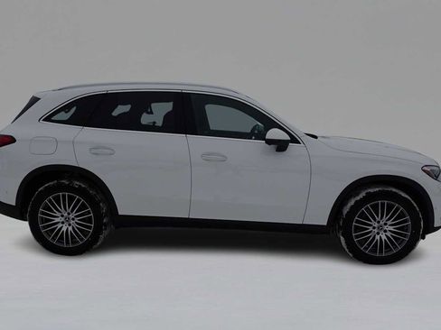 Used 2026 Mercedes-Benz GLC 300 4MATIC image 4