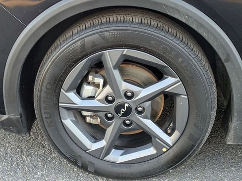 Used 2025 Kia K4 LXS image 29