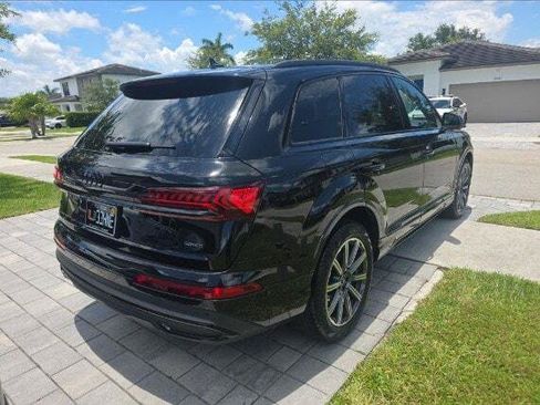 Used 2023 Audi Q7 2.0T Premium Plus w/ Premium Plus Package AWD/4WD image 4