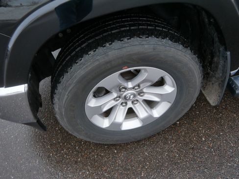 Certified 2022 RAM 1500 Laramie image 16