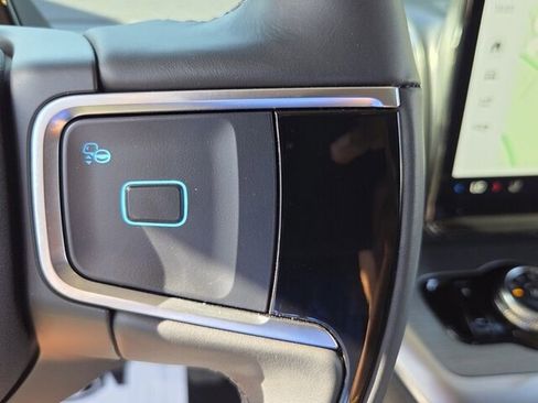 New 2025 Ford Expedition Platinum w/ Driver's Package image 26