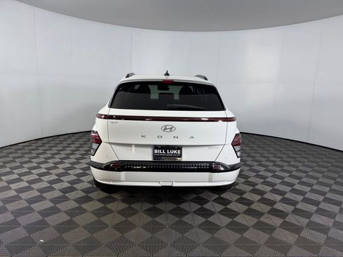 Used 2025 Hyundai Kona Limited FWD image 9