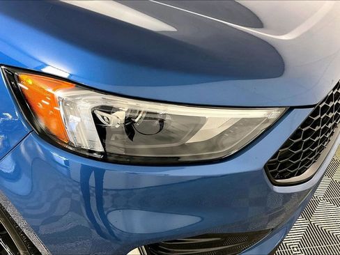 Used 2020 Ford Edge ST image 27