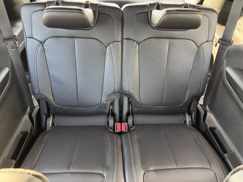 New 2025 Jeep Grand Cherokee L Limited image 8