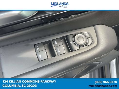 Used 2025 Chevrolet Tahoe LT AWD/4WD image 18