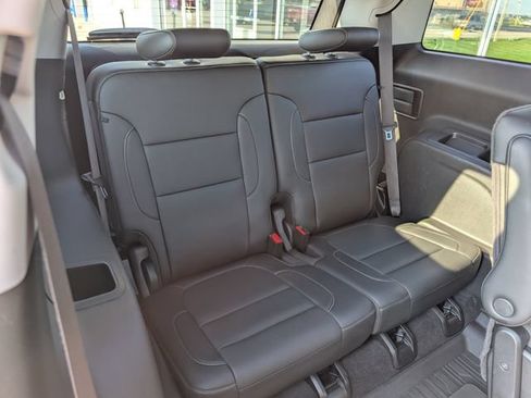 Used 2021 GMC Acadia SLT w/ Elevation Edition AWD/4WD image 6