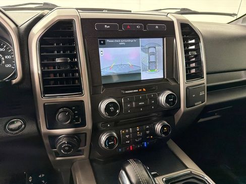 Used 2018 Ford F150 Lariat w/ Equipment Group 502A Luxury AWD/4WD image 15